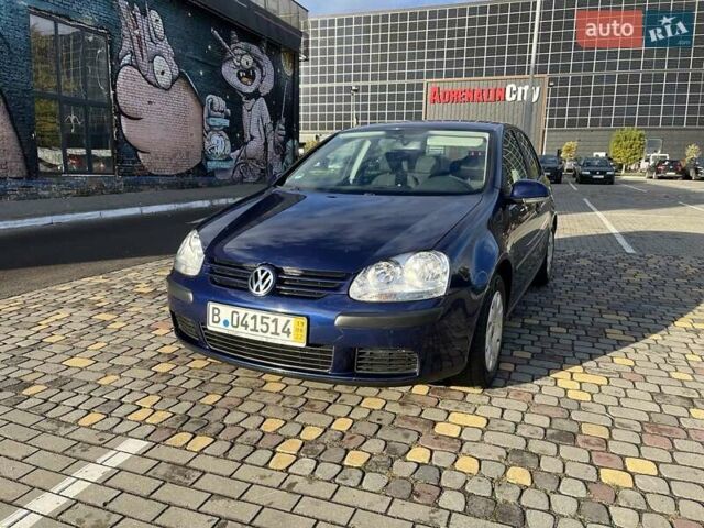 Синий Фольксваген Гольф, объемом двигателя 1.4 л и пробегом 250 тыс. км за 4600 $, фото 4 на Automoto.ua