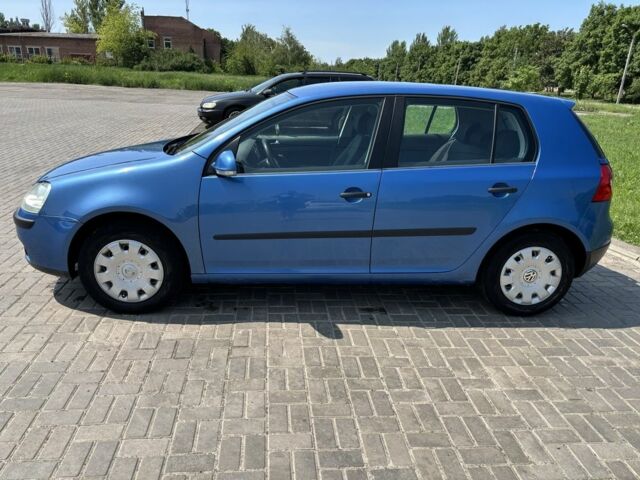 Синий Фольксваген Гольф, объемом двигателя 1.4 л и пробегом 161 тыс. км за 4500 $, фото 1 на Automoto.ua