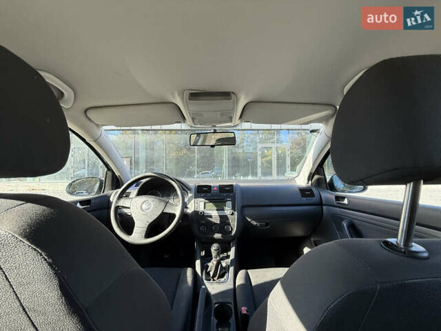 Синий Фольксваген Гольф, объемом двигателя 1.4 л и пробегом 261 тыс. км за 4700 $, фото 10 на Automoto.ua