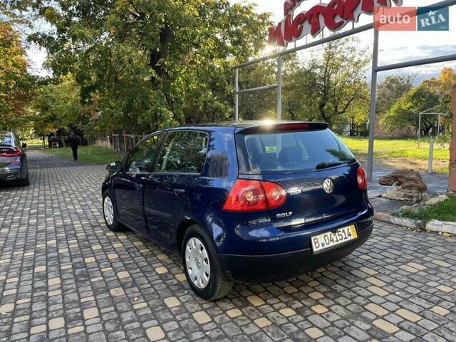 Синий Фольксваген Гольф, объемом двигателя 1.4 л и пробегом 250 тыс. км за 4600 $, фото 68 на Automoto.ua