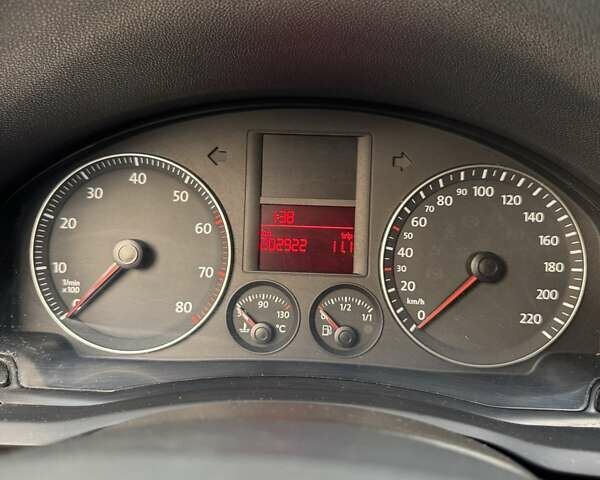 Синій Фольксваген Гольф, об'ємом двигуна 1.39 л та пробігом 202 тис. км за 5200 $, фото 15 на Automoto.ua