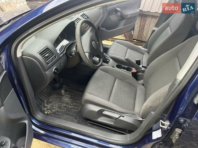 Синий Фольксваген Гольф, объемом двигателя 1.6 л и пробегом 212 тыс. км за 5200 $, фото 26 на Automoto.ua