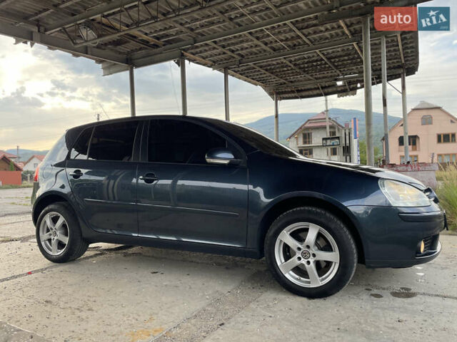 Синий Фольксваген Гольф, объемом двигателя 1.6 л и пробегом 228 тыс. км за 6200 $, фото 8 на Automoto.ua