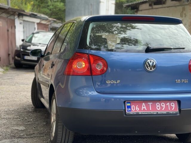 Синий Фольксваген Гольф, объемом двигателя 1.6 л и пробегом 204 тыс. км за 5800 $, фото 4 на Automoto.ua