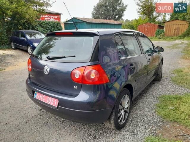 Синий Фольксваген Гольф, объемом двигателя 1.6 л и пробегом 231 тыс. км за 4850 $, фото 8 на Automoto.ua
