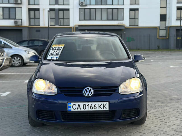 Синий Фольксваген Гольф, объемом двигателя 1.39 л и пробегом 238 тыс. км за 5750 $, фото 3 на Automoto.ua