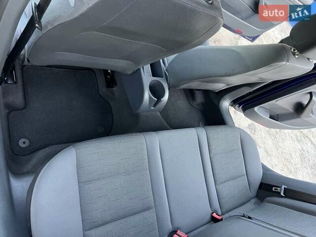 Синій Фольксваген Гольф, об'ємом двигуна 1.6 л та пробігом 196 тис. км за 6300 $, фото 48 на Automoto.ua