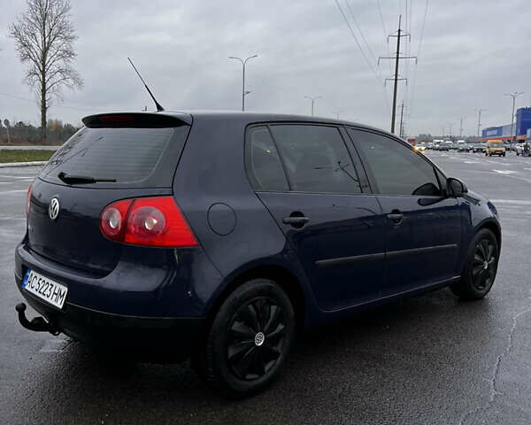 Синий Фольксваген Гольф, объемом двигателя 1.4 л и пробегом 220 тыс. км за 5000 $, фото 1 на Automoto.ua