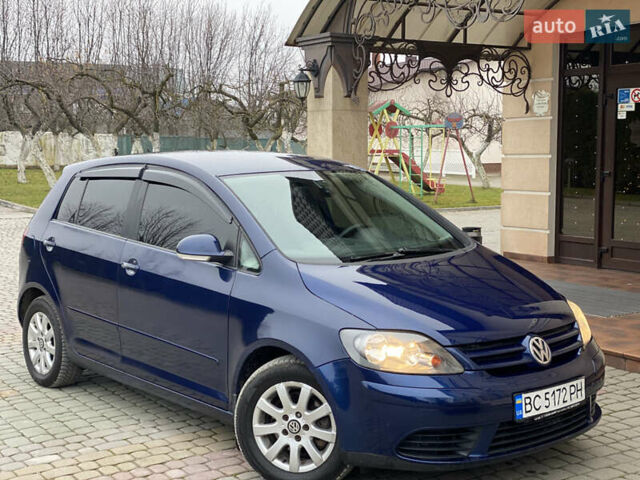 Синий Фольксваген Гольф, объемом двигателя 2 л и пробегом 285 тыс. км за 5450 $, фото 2 на Automoto.ua