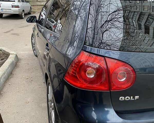 Синий Фольксваген Гольф, объемом двигателя 1.6 л и пробегом 200 тыс. км за 6099 $, фото 5 на Automoto.ua