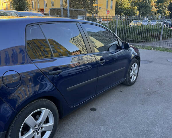 Синий Фольксваген Гольф, объемом двигателя 1.6 л и пробегом 211 тыс. км за 5500 $, фото 40 на Automoto.ua