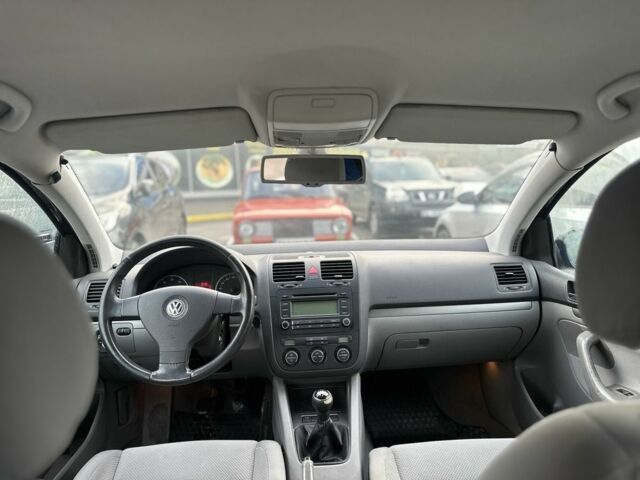 Синий Фольксваген Гольф, объемом двигателя 1.6 л и пробегом 1000 тыс. км за 2950 $, фото 7 на Automoto.ua