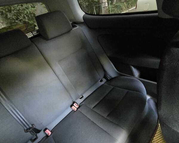 Фольксваген Гольф 2005 у Одесі на Automoto.ua Синій Фольксваген Гольф, об'ємом двигуна 1.39 л та пробігом 276 тис. км за 4800 $, фото 5 на Automoto.ua