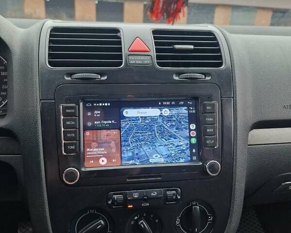 Синий Фольксваген Гольф, объемом двигателя 1.6 л и пробегом 354 тыс. км за 4800 $, фото 2 на Automoto.ua