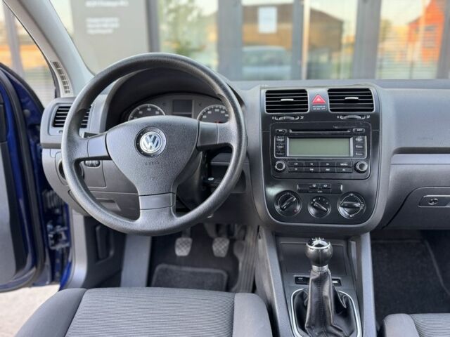 Синій Фольксваген Гольф, об'ємом двигуна 0 л та пробігом 198 тис. км за 4900 $, фото 16 на Automoto.ua