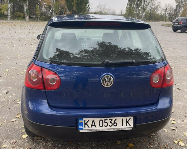 Синий Фольксваген Гольф, объемом двигателя 1.6 л и пробегом 240 тыс. км за 5500 $, фото 5 на Automoto.ua