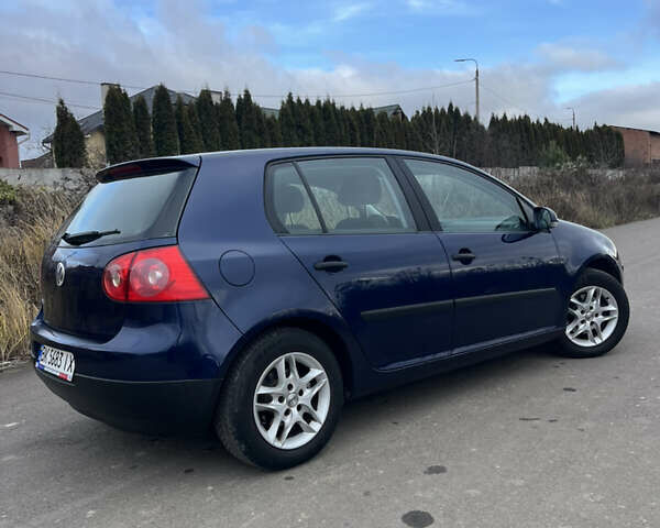 Синій Фольксваген Гольф, об'ємом двигуна 1.39 л та пробігом 180 тис. км за 5750 $, фото 5 на Automoto.ua