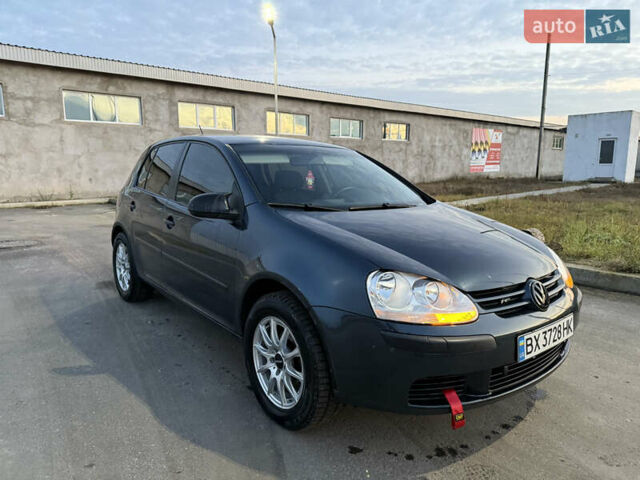 Синий Фольксваген Гольф, объемом двигателя 1.6 л и пробегом 227 тыс. км за 5699 $, фото 4 на Automoto.ua