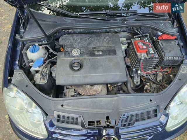 Фольксваген Гольф 2005 у Одесі на Automoto.ua Синій Фольксваген Гольф, об'ємом двигуна 1.39 л та пробігом 276 тис. км за 4800 $, фото 11 на Automoto.ua