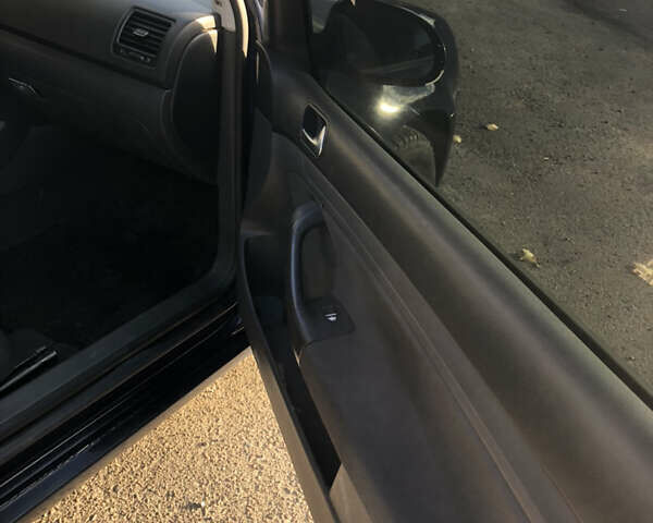 Синій Фольксваген Гольф, об'ємом двигуна 1.39 л та пробігом 285 тис. км за 4000 $, фото 15 на Automoto.ua