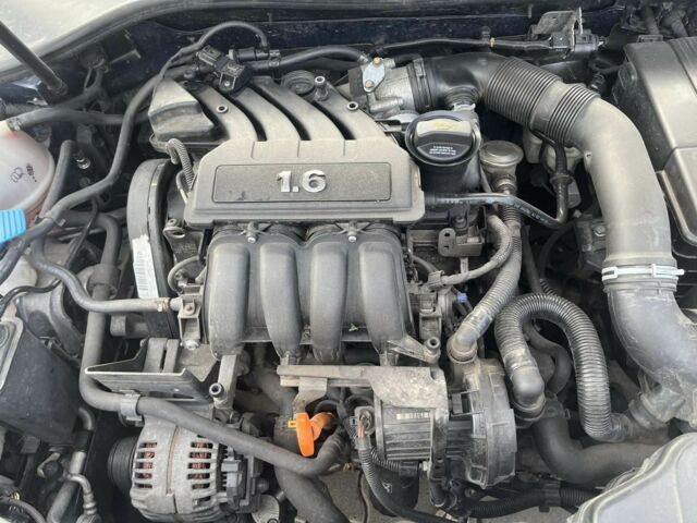 Синій Фольксваген Гольф, об'ємом двигуна 1.6 л та пробігом 212 тис. км за 5200 $, фото 16 на Automoto.ua