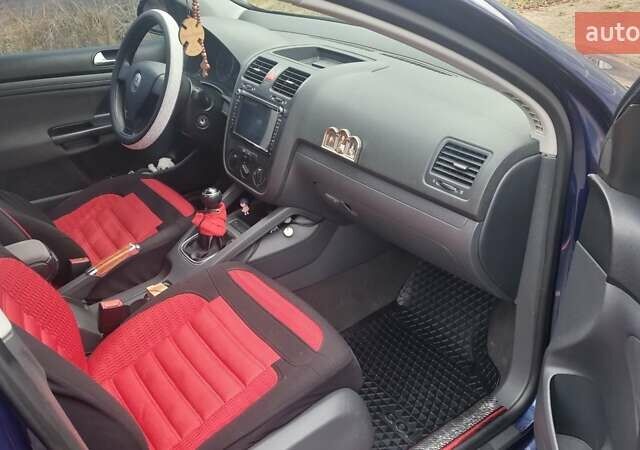 Синий Фольксваген Гольф, объемом двигателя 1.4 л и пробегом 218 тыс. км за 5500 $, фото 20 на Automoto.ua