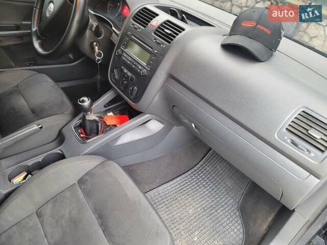 Синий Фольксваген Гольф, объемом двигателя 1.9 л и пробегом 309 тыс. км за 5200 $, фото 11 на Automoto.ua