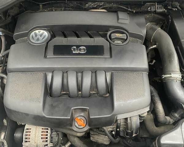 Синий Фольксваген Гольф, объемом двигателя 1.6 л и пробегом 200 тыс. км за 6099 $, фото 21 на Automoto.ua