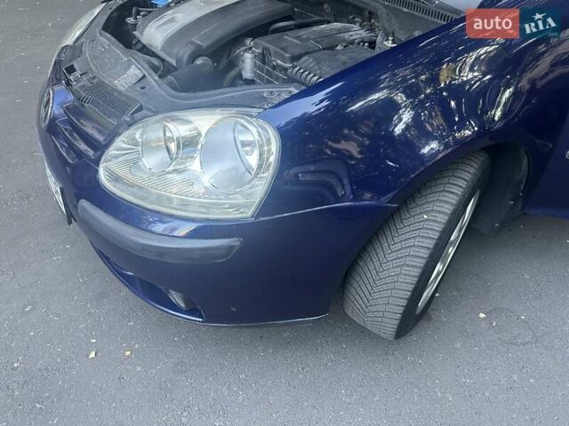 Синий Фольксваген Гольф, объемом двигателя 1.6 л и пробегом 286 тыс. км за 6500 $, фото 4 на Automoto.ua