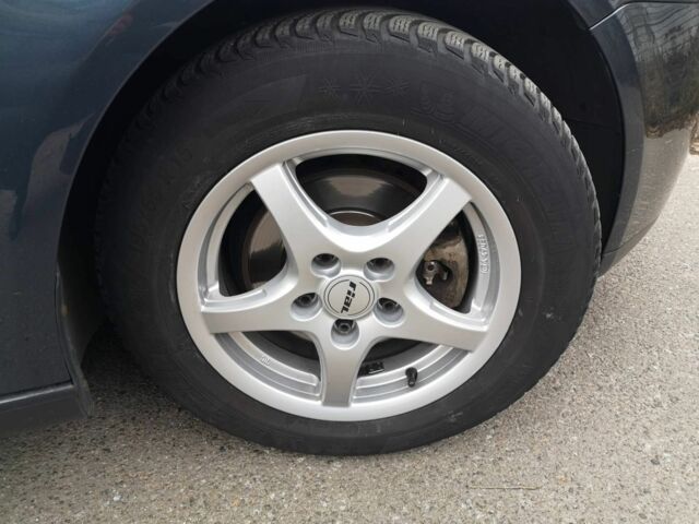 Синий Фольксваген Гольф, объемом двигателя 1.4 л и пробегом 259 тыс. км за 200600 $, фото 5 на Automoto.ua