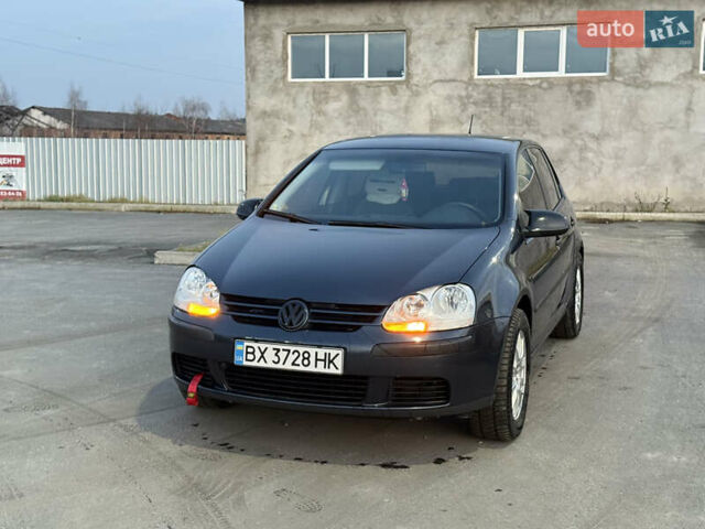 Синий Фольксваген Гольф, объемом двигателя 1.6 л и пробегом 227 тыс. км за 5699 $, фото 3 на Automoto.ua