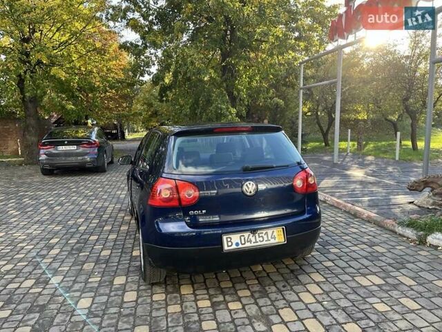 Синий Фольксваген Гольф, объемом двигателя 1.4 л и пробегом 250 тыс. км за 4600 $, фото 71 на Automoto.ua