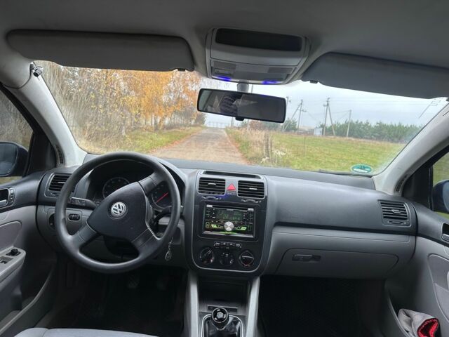 Синий Фольксваген Гольф, объемом двигателя 1.4 л и пробегом 268 тыс. км за 4450 $, фото 11 на Automoto.ua