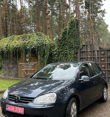 Синий Фольксваген Гольф, объемом двигателя 1.6 л и пробегом 252 тыс. км за 5350 $, фото 1 на Automoto.ua