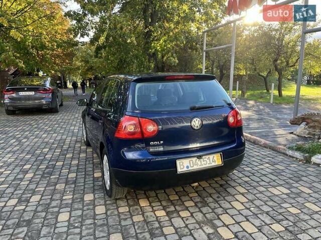 Синий Фольксваген Гольф, объемом двигателя 1.4 л и пробегом 250 тыс. км за 4600 $, фото 83 на Automoto.ua