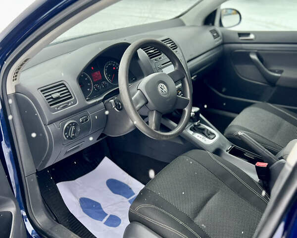 Синій Фольксваген Гольф, об'ємом двигуна 1.6 л та пробігом 203 тис. км за 6500 $, фото 59 на Automoto.ua