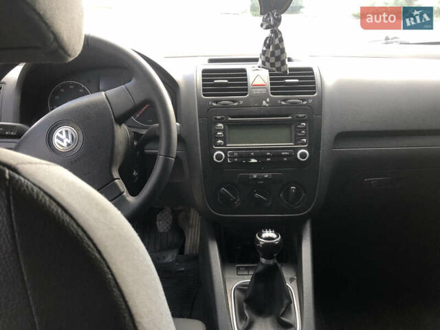 Синій Фольксваген Гольф, об'ємом двигуна 1.39 л та пробігом 285 тис. км за 4000 $, фото 17 на Automoto.ua