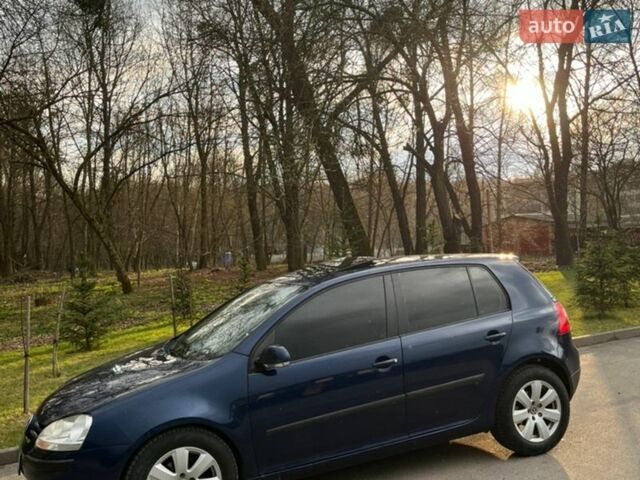 Синий Фольксваген Гольф, объемом двигателя 1.9 л и пробегом 299 тыс. км за 5499 $, фото 5 на Automoto.ua