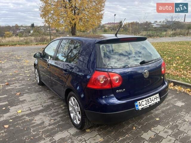 Синий Фольксваген Гольф, объемом двигателя 1.6 л и пробегом 212 тыс. км за 5200 $, фото 6 на Automoto.ua