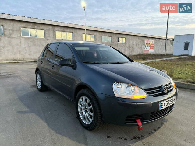 Синий Фольксваген Гольф, объемом двигателя 1.6 л и пробегом 227 тыс. км за 5699 $, фото 5 на Automoto.ua