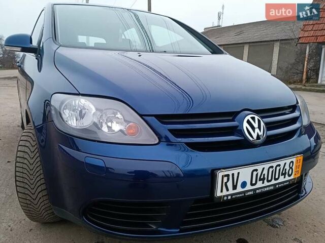 Синий Фольксваген Гольф, объемом двигателя 1.4 л и пробегом 195 тыс. км за 5299 $, фото 2 на Automoto.ua