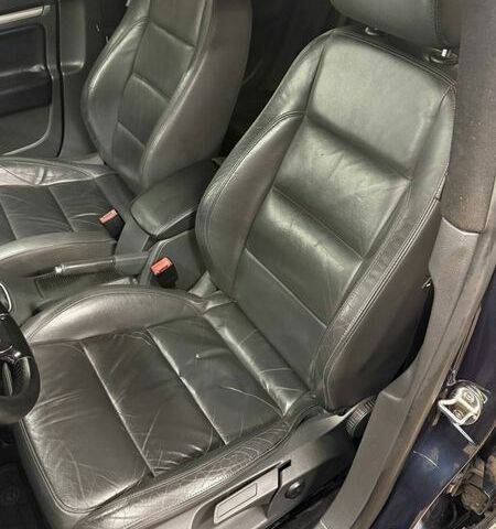 Синий Фольксваген Гольф, объемом двигателя 1.97 л и пробегом 332 тыс. км за 6800 $, фото 17 на Automoto.ua