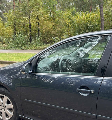 Синий Фольксваген Гольф, объемом двигателя 1.6 л и пробегом 252 тыс. км за 5350 $, фото 14 на Automoto.ua