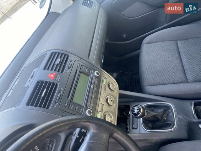 Синій Фольксваген Гольф, об'ємом двигуна 1.4 л та пробігом 201 тис. км за 4550 $, фото 12 на Automoto.ua