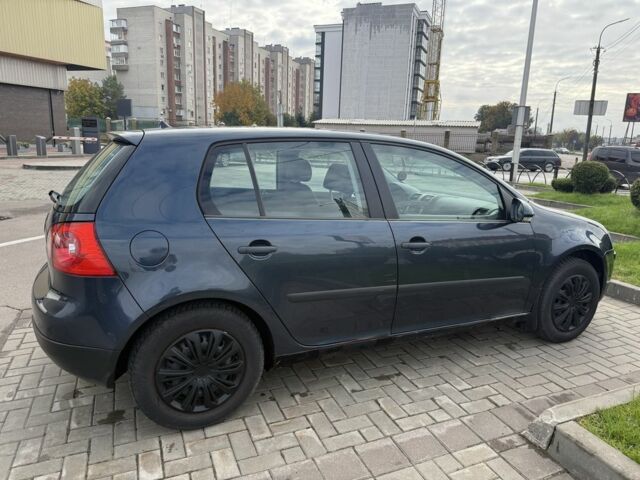 Синий Фольксваген Гольф, объемом двигателя 1.4 л и пробегом 261 тыс. км за 4500 $, фото 1 на Automoto.ua