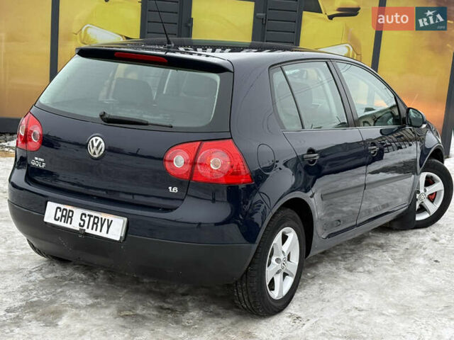 Синий Фольксваген Гольф, объемом двигателя 1.6 л и пробегом 273 тыс. км за 5500 $, фото 18 на Automoto.ua