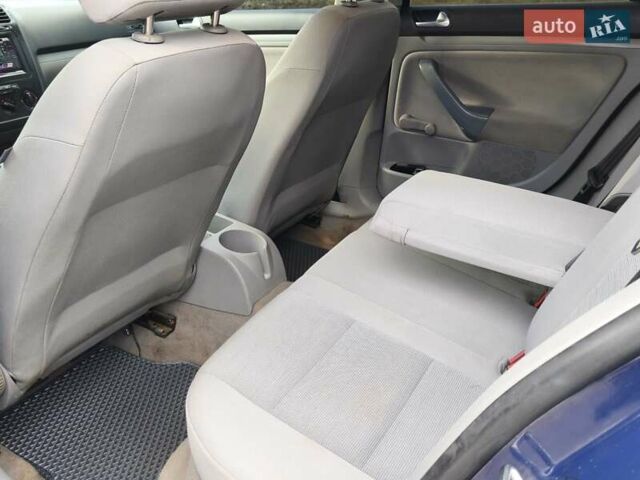 Синий Фольксваген Гольф, объемом двигателя 1.4 л и пробегом 269 тыс. км за 4300 $, фото 27 на Automoto.ua