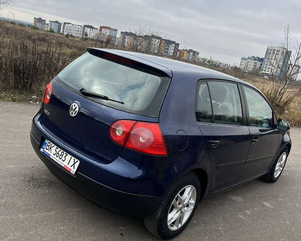 Синій Фольксваген Гольф, об'ємом двигуна 1.39 л та пробігом 180 тис. км за 5750 $, фото 23 на Automoto.ua
