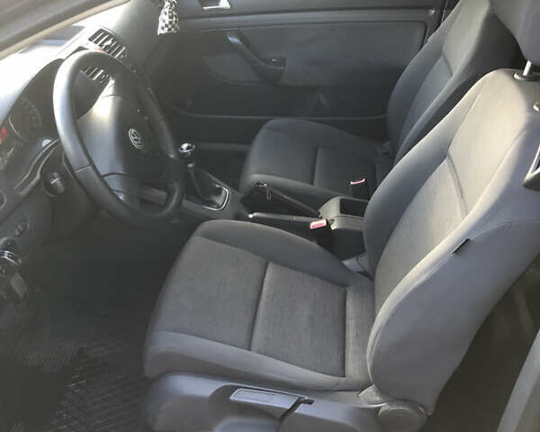 Синій Фольксваген Гольф, об'ємом двигуна 1.39 л та пробігом 285 тис. км за 4000 $, фото 12 на Automoto.ua