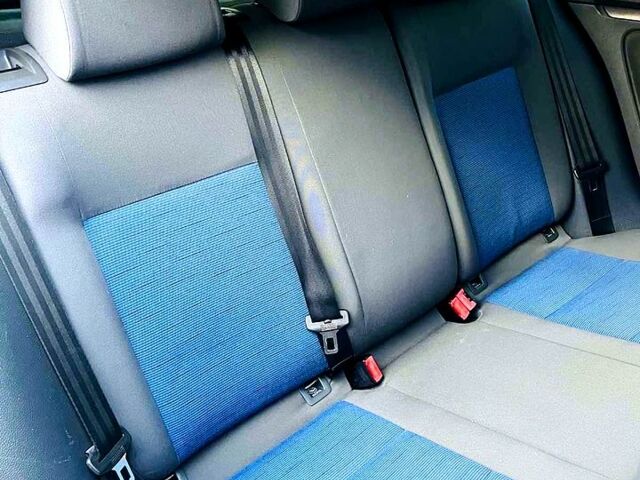 Синий Фольксваген Гольф, объемом двигателя 1.6 л и пробегом 191 тыс. км за 6100 $, фото 8 на Automoto.ua